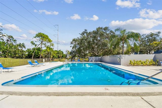9050 PARK BOULEVARD 1, Seminole, FL 33777