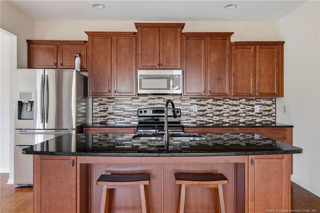 910 Highgrove Drive, Spring Lake, NC 28390