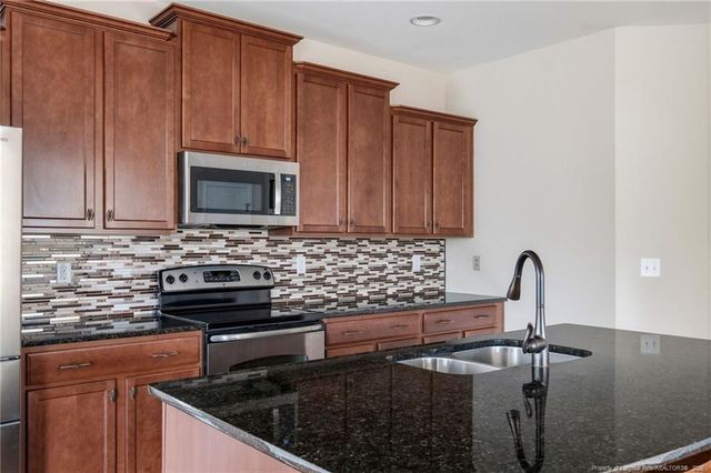 910 Highgrove Drive, Spring Lake, NC 28390