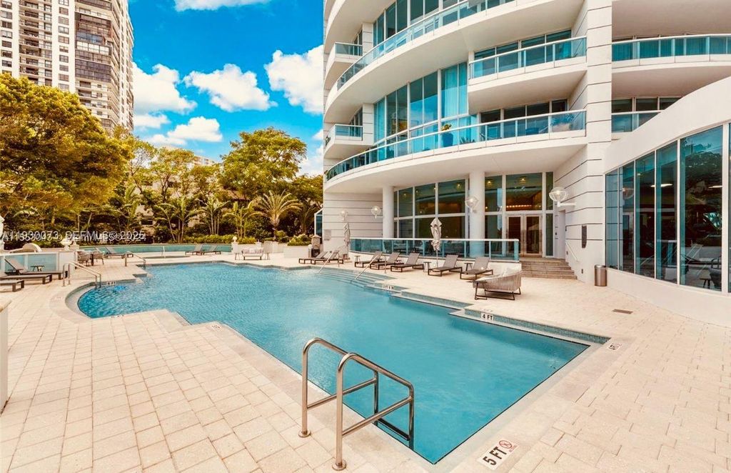 Image 25 of property listing at 2127 Brickell Ave 1505, Miami, FL 33129