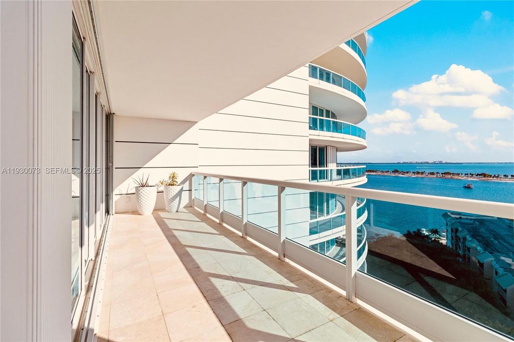 Image 30 of property listing at 2127 Brickell Ave 1505, Miami, FL 33129