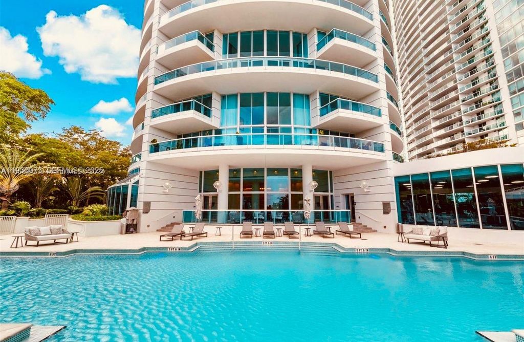 Image 31 of property listing at 2127 Brickell Ave 1505, Miami, FL 33129