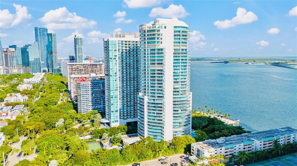 Image 34 of property listing at 2127 Brickell Ave 1505, Miami, FL 33129