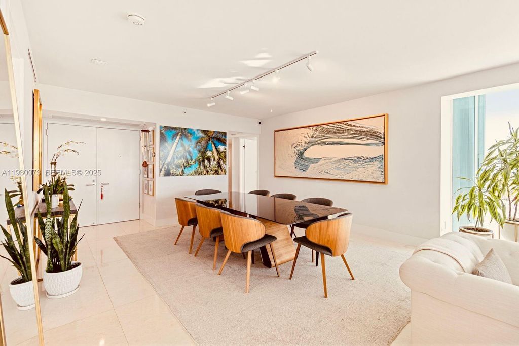 Image 6 of property listing at 2127 Brickell Ave 1505, Miami, FL 33129