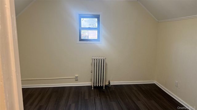 89-28 207th Street 3rd Floor, Queens Village, NY 11427