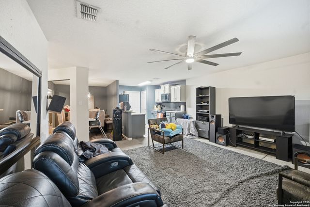 6519 Luckey Square, San Antonio, TX 78252