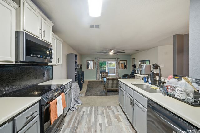 6519 Luckey Square, San Antonio, TX 78252