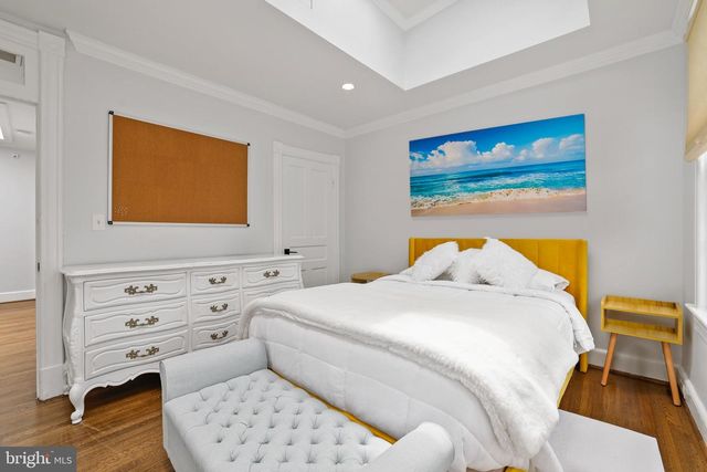 1215 33RD ST NW, Washington, DC 20007