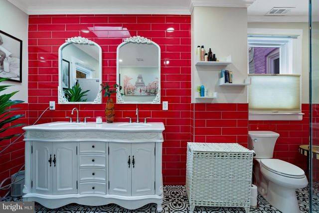 1215 33RD ST NW, Washington, DC 20007