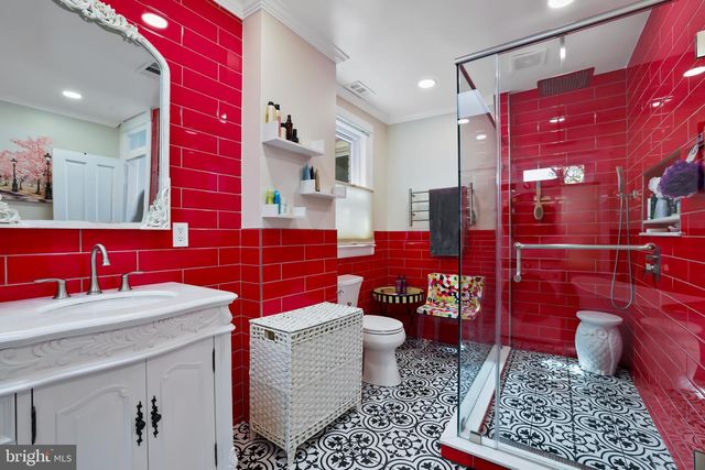 1215 33RD ST NW, Washington, DC 20007