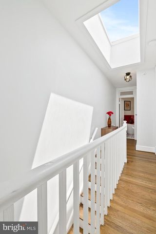 1215 33RD ST NW, Washington, DC 20007