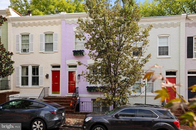1215 33RD ST NW, Washington, DC 20007