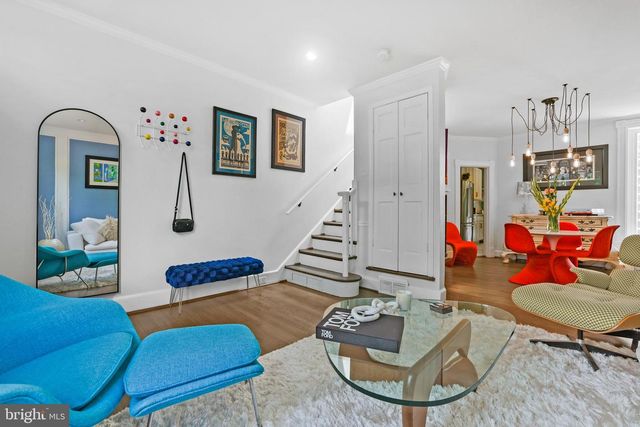 1215 33RD ST NW, Washington, DC 20007