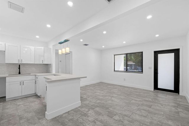9001 NW 32nd Court Road, Miami, FL 33147