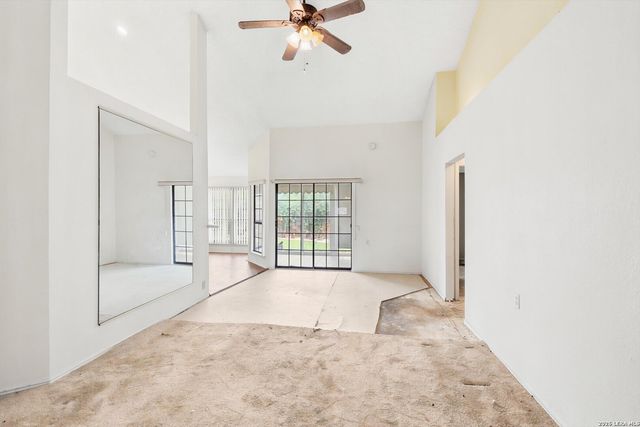 3813 Hunters Gln, Schertz, TX 78108