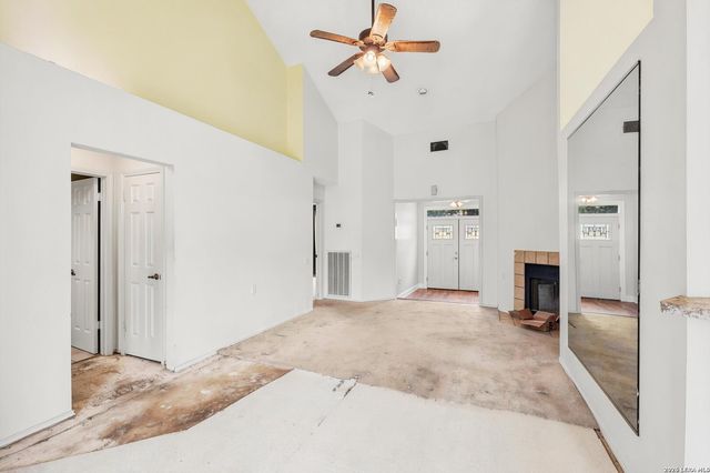 3813 Hunters Gln, Schertz, TX 78108
