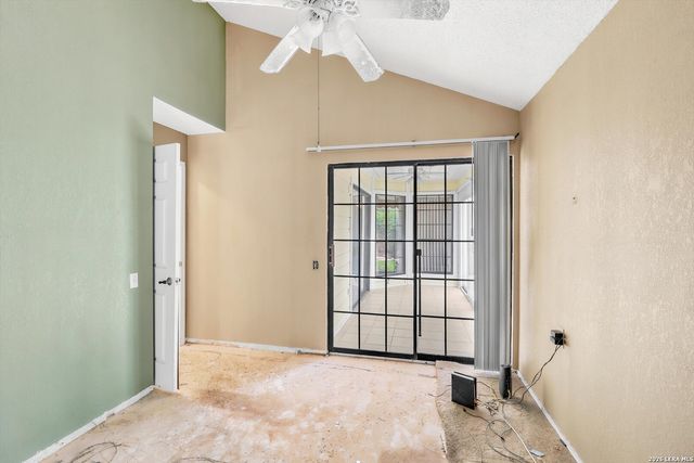 3813 Hunters Gln, Schertz, TX 78108
