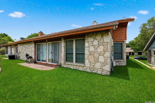 3813 Hunters Gln, Schertz, TX 78108