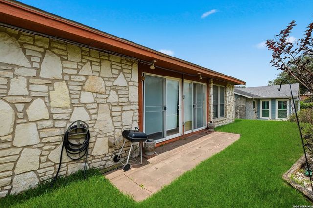 3813 Hunters Gln, Schertz, TX 78108