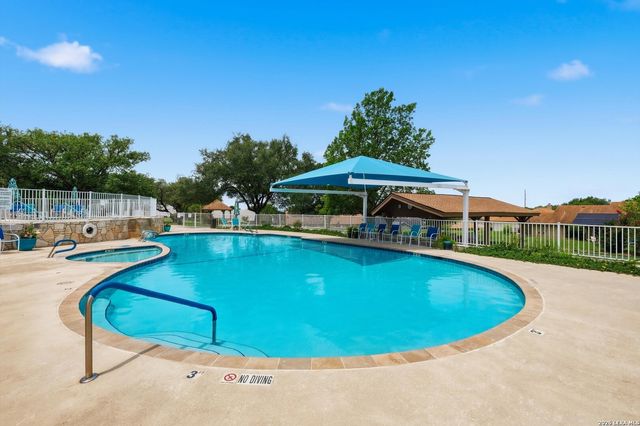 3813 Hunters Gln, Schertz, TX 78108