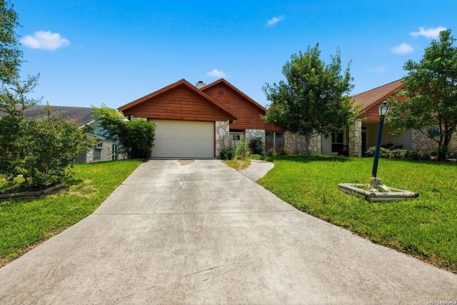 3813 Hunters Gln, Schertz, TX 78108
