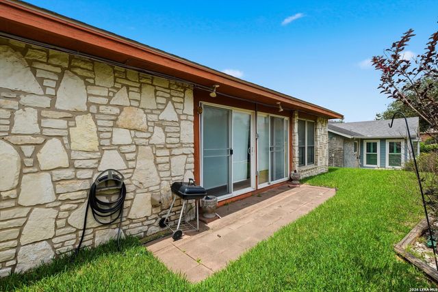 3813 Hunters Gln, Schertz, TX 78108
