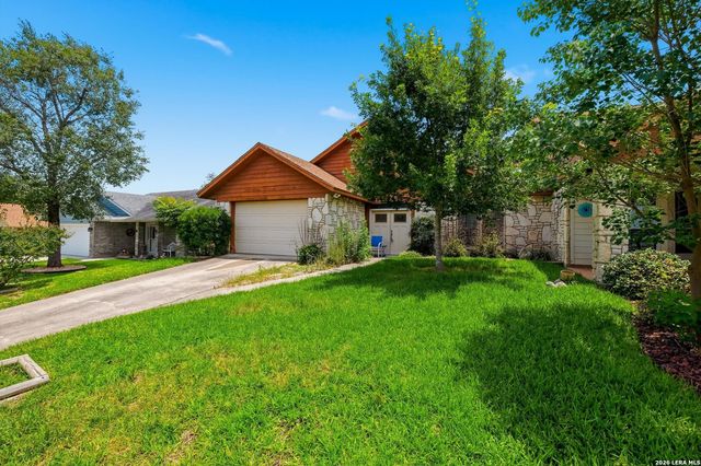 3813 Hunters Gln, Schertz, TX 78108