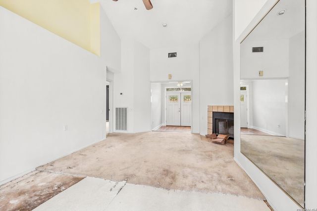 3813 Hunters Gln, Schertz, TX 78108