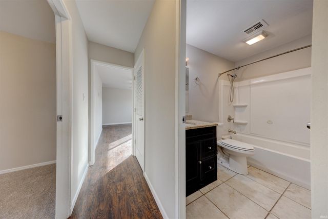 717 Thornberry Drive, Evansville, IN 47710