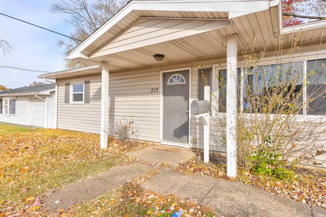 717 Thornberry Drive, Evansville, IN 47710
