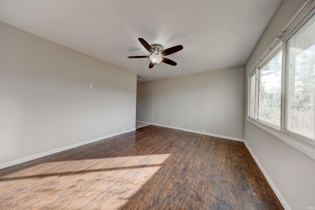 717 Thornberry Drive, Evansville, IN 47710