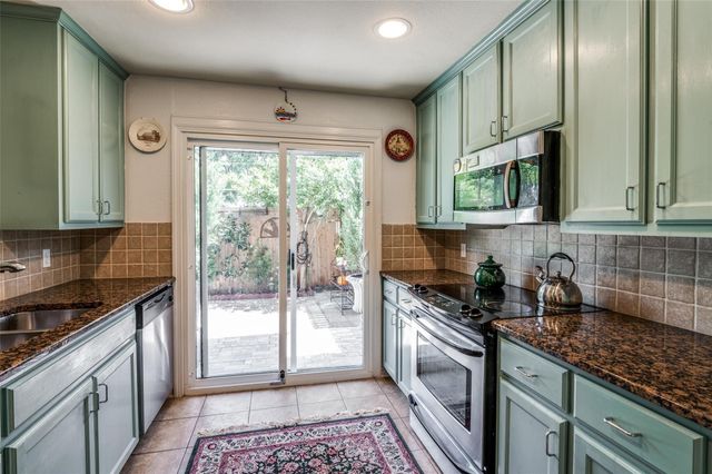 17342 Remington Park Place, Dallas, TX 75252