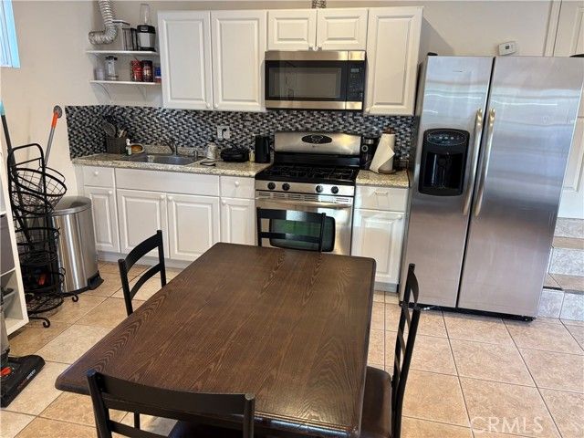 5658 Cahill Avenue, Tarzana (los Angeles), CA 91356