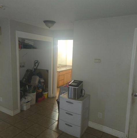 1112 Lassen Ave, Modesto, CA 95358