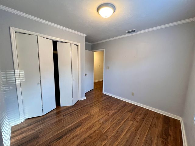 2925 Pontiac Drive, Tallahassee, FL 32301