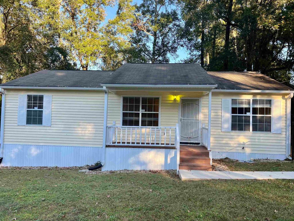 2925 Pontiac Drive, Tallahassee, FL 32301