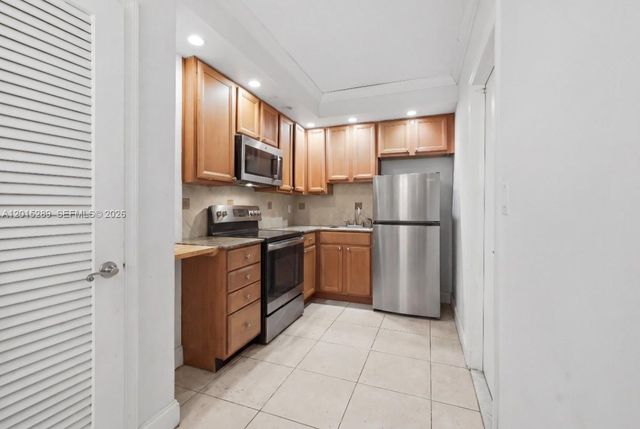2426 SE 17th Cswy 303A, Fort Lauderdale, FL 33316