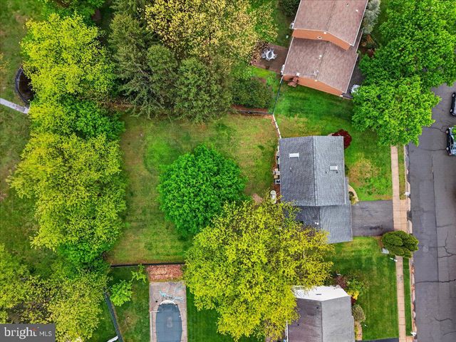 3 MILL LANE, Dayton, NJ 08810