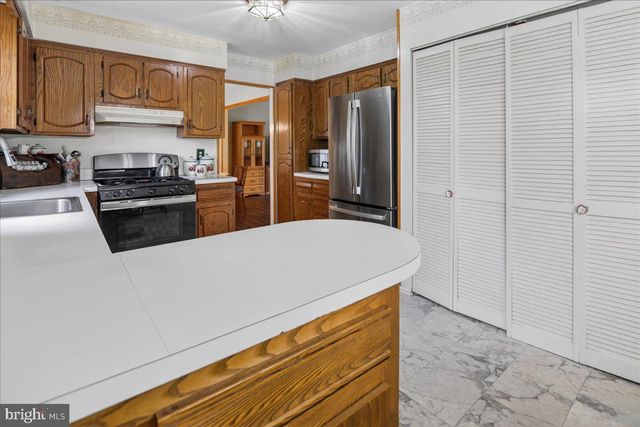 3 MILL LANE, Dayton, NJ 08810
