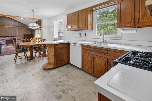3 MILL LANE, Dayton, NJ 08810