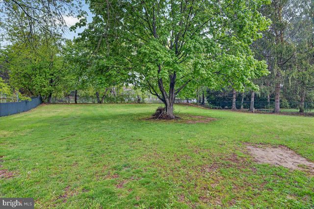3 MILL LANE, Dayton, NJ 08810