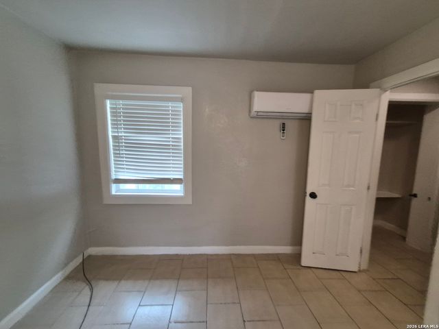 115 Caldwell St Apt 7, San Antonio, TX 78223