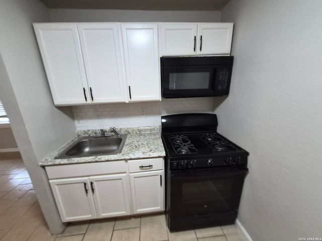 115 Caldwell St Apt 7, San Antonio, TX 78223