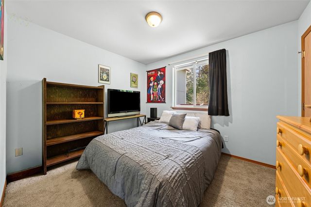 25418 52nd Avenue E, Graham, WA 98338