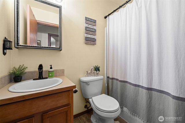 25418 52nd Avenue E, Graham, WA 98338