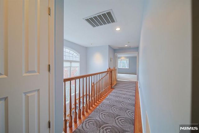 112 Winding Creek Way, Old Tappan, NJ 07675