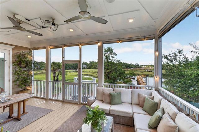 3512 Henrietta Hartford Road, Mount Pleasant, SC 29466