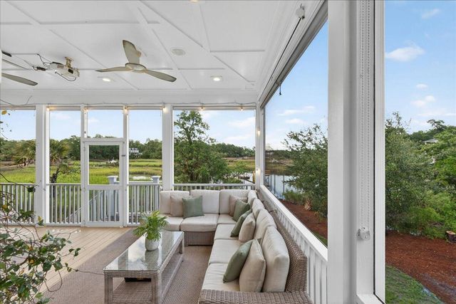 3512 Henrietta Hartford Road, Mount Pleasant, SC 29466