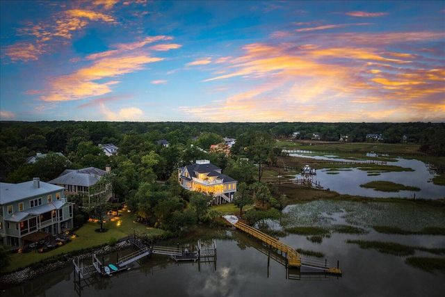 3512 Henrietta Hartford Road, Mount Pleasant, SC 29466