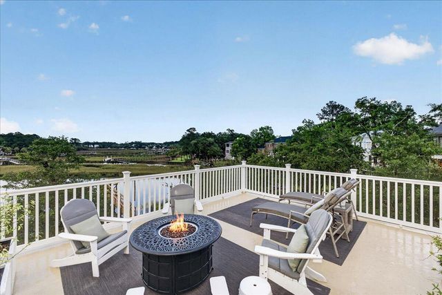3512 Henrietta Hartford Road, Mount Pleasant, SC 29466